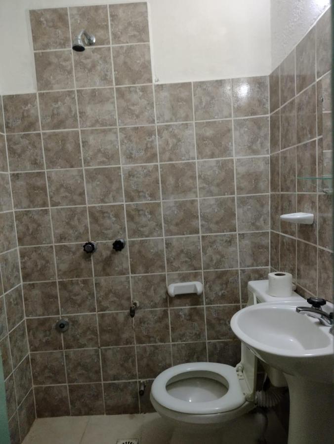 Alojamiento Curru Leuvu Bariloche Hotel Eksteriør billede