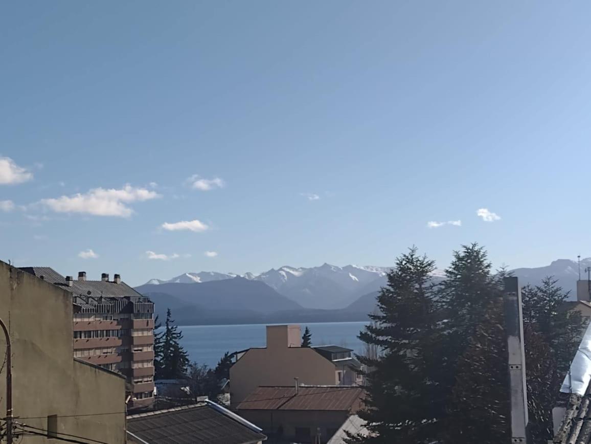Alojamiento Curru Leuvu Bariloche Hotel Eksteriør billede